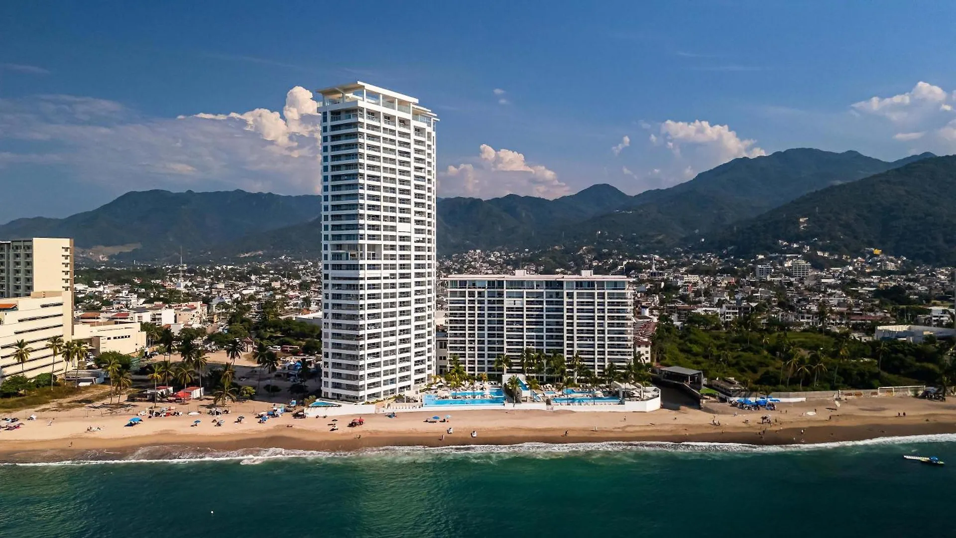 Stunning Beachfront Condo - Sea Views & Pools Puerto Vallarta Apartmán