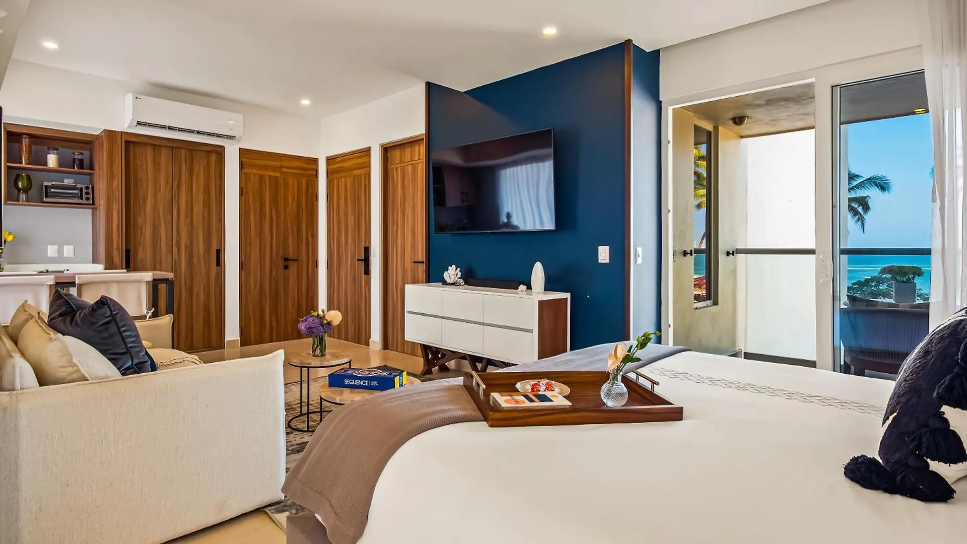 Stunning Beachfront Condo - Sea Views & Pools Puerto Vallarta Apartmán